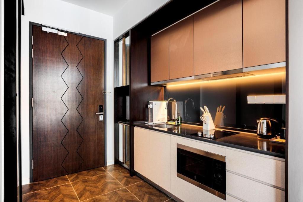 The Scarletz By Rsr Apartment Kuala Lumpur Bagian luar foto